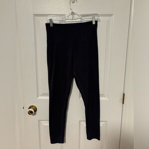 Tuff athletics leggings in dark purple with back pocket